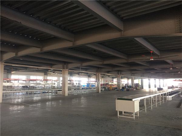 快遞物流周轉倉庫安裝7.3米工業(yè)大風扇降溫工程案例